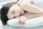 清纯的养眼性感美女居家清凉