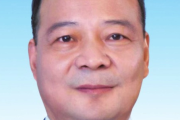 曾毓群