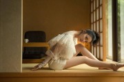 李沁 家居 草席 4k美女壁纸