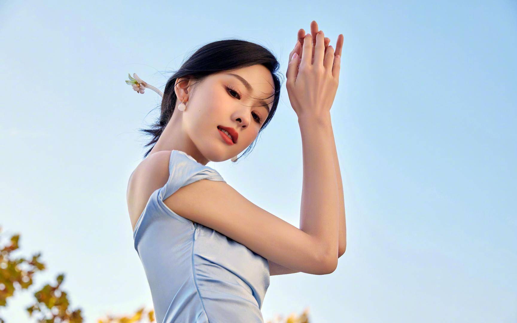 中国 美女演员 名人 2026 微博照片
